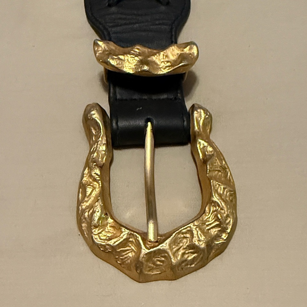 Vintage 80s Sculptural Gold Buckle Wide Black Leather Statement Belt – Power Era - Picture 4 of 16